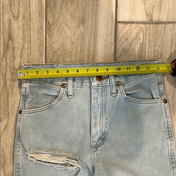 Wrangler Light Blue Distressed Jeans - Picture 7 of 7